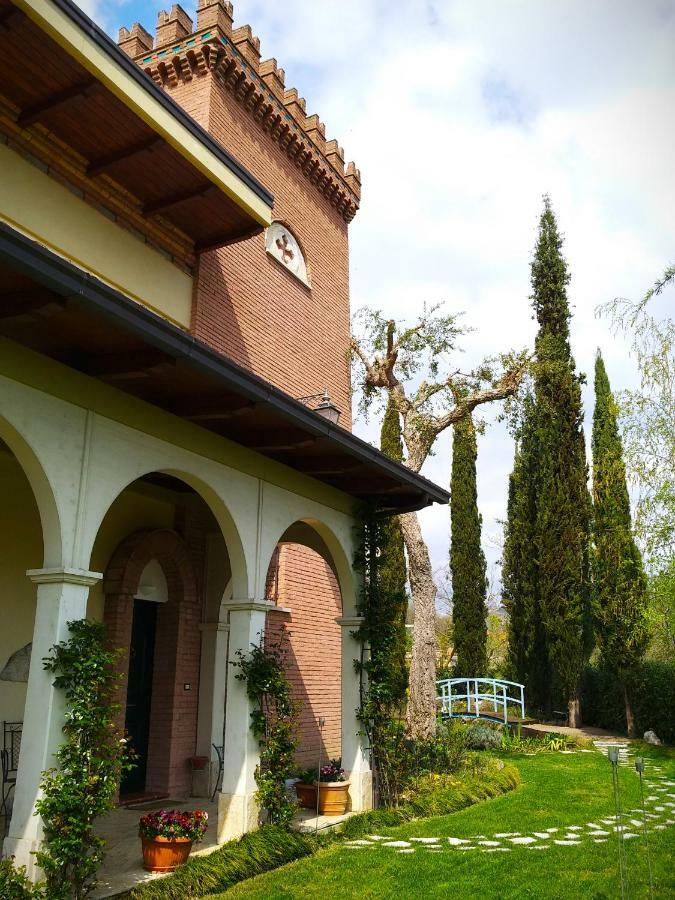 Villa Torre Zisa Teramo Exteriér fotografie
